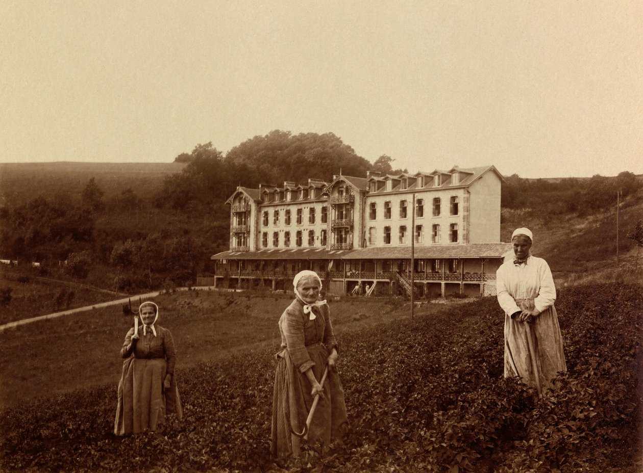 Foto uit een persoonlijk album van een infanterieluitenant tijdens de eerste maanden van de Eerste Wereldoorlog door Anonymous Anonymous