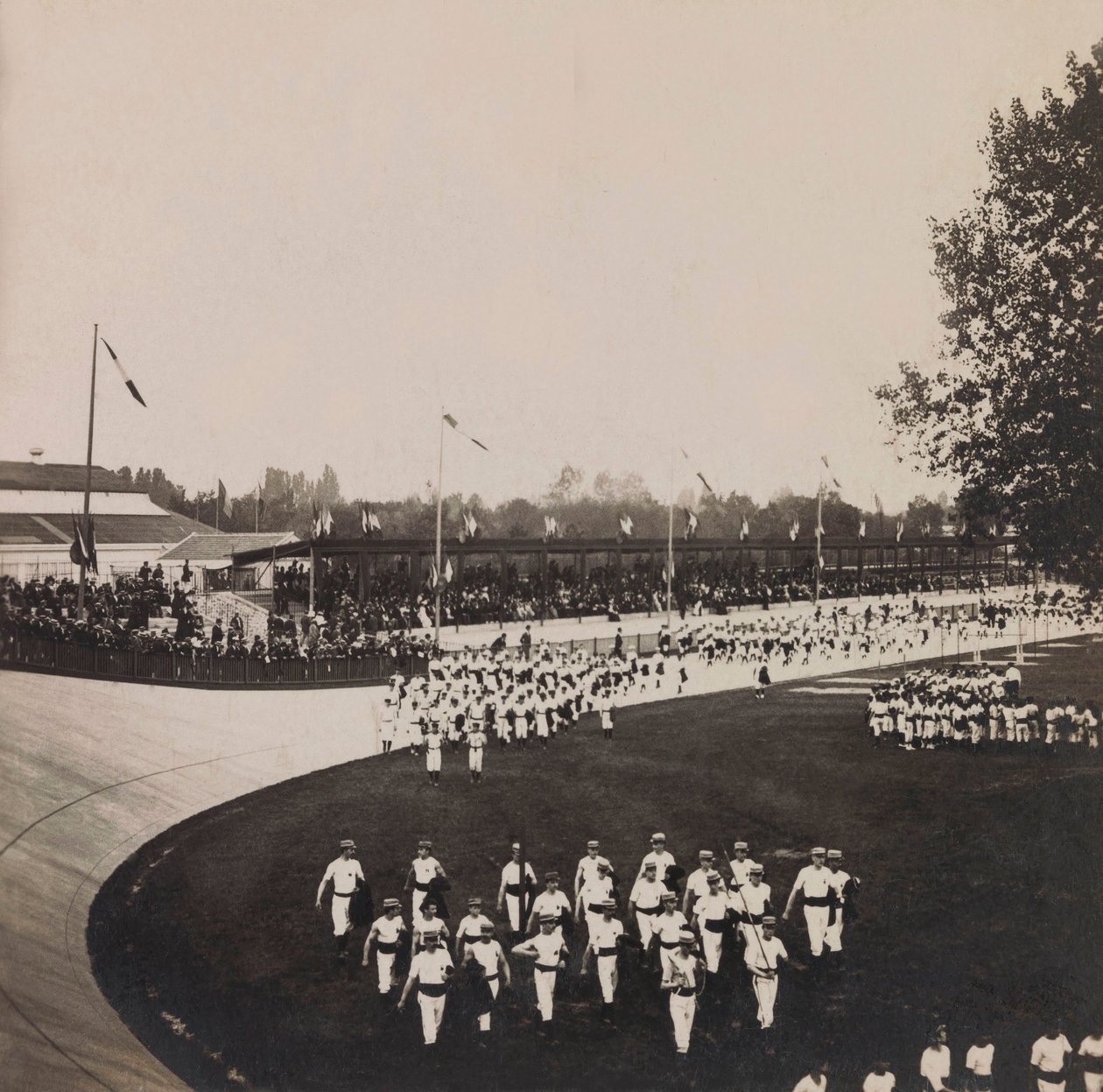 Wereldtentoonstelling van 1900 in Parijs: Expositie de Vincennes, gymnastiekwedstrijd - privécollectie door Anonymous Anonymous