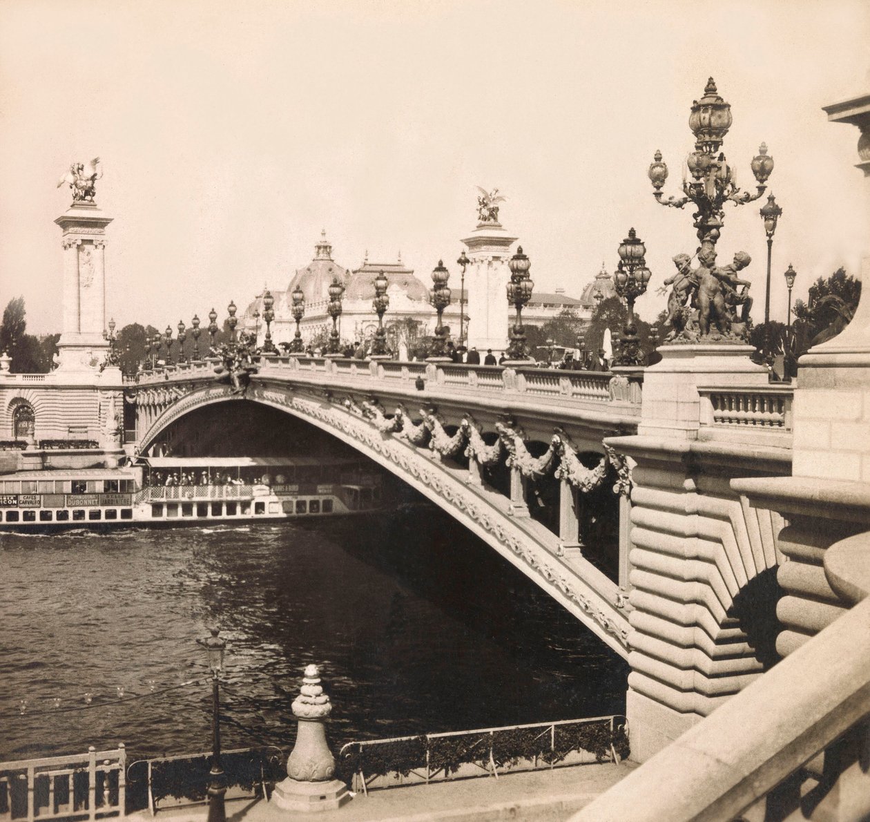 Wereldtentoonstelling van 1900 in Parijs: De brug Alexandre III door Anonymous Anonymous