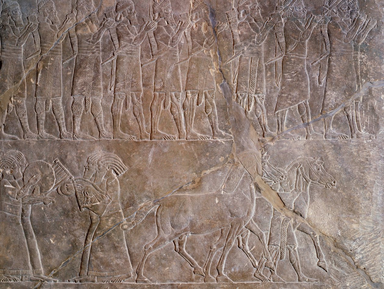 Oosterse oudheid: detail van een bas-reliëf in kalksteen: de muzikanten van het harnas van Assurbanipal of Ashurbanipal, koning van Assyrië (Mesopotamië) (669 v.Chr.-627 v.Chr.). 640 v.Chr. Uit Nineveh. Parijs, Louvre Museum door Assyrian