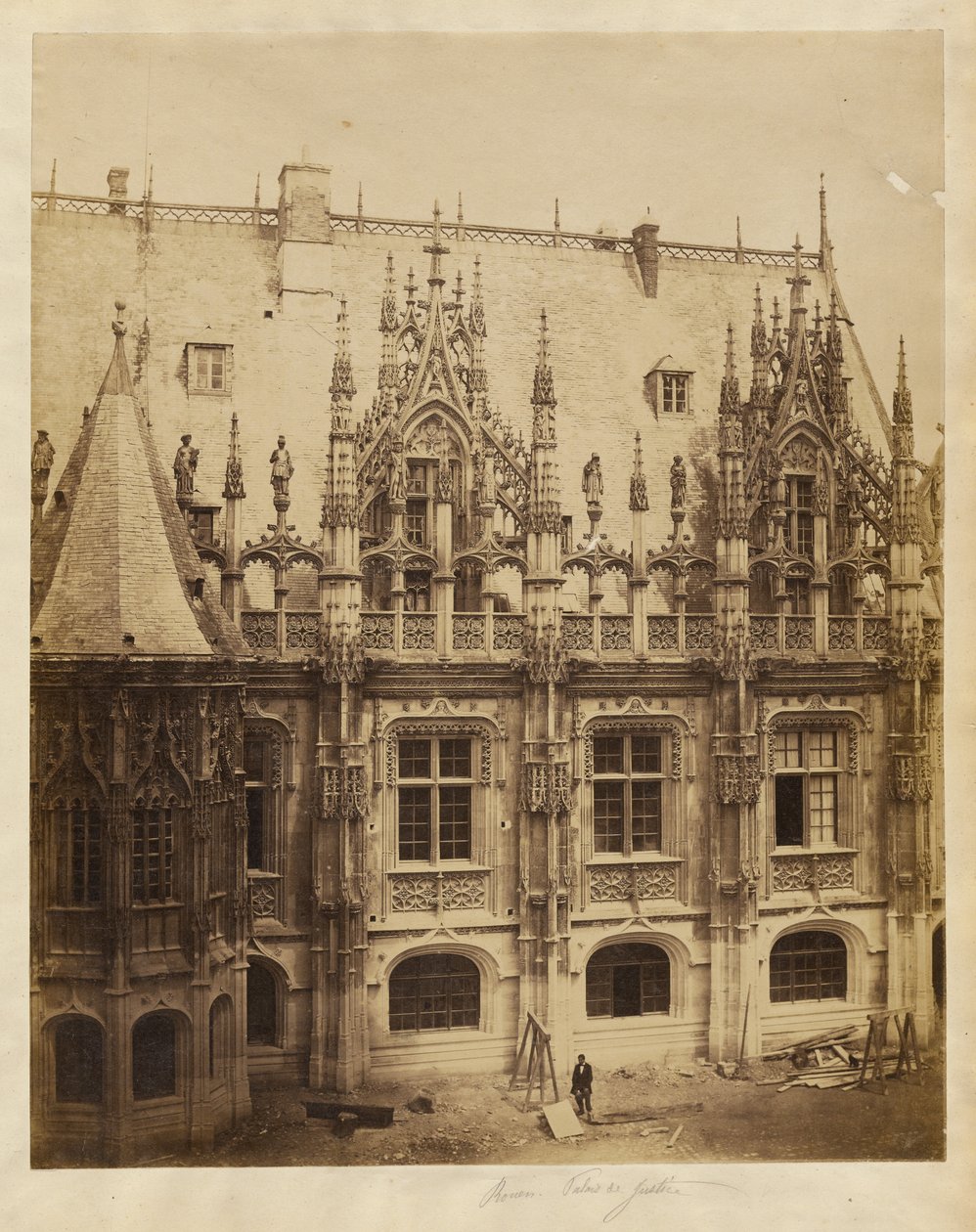 Rouen, Rechtszalen door Auguste Rosalie Bisson