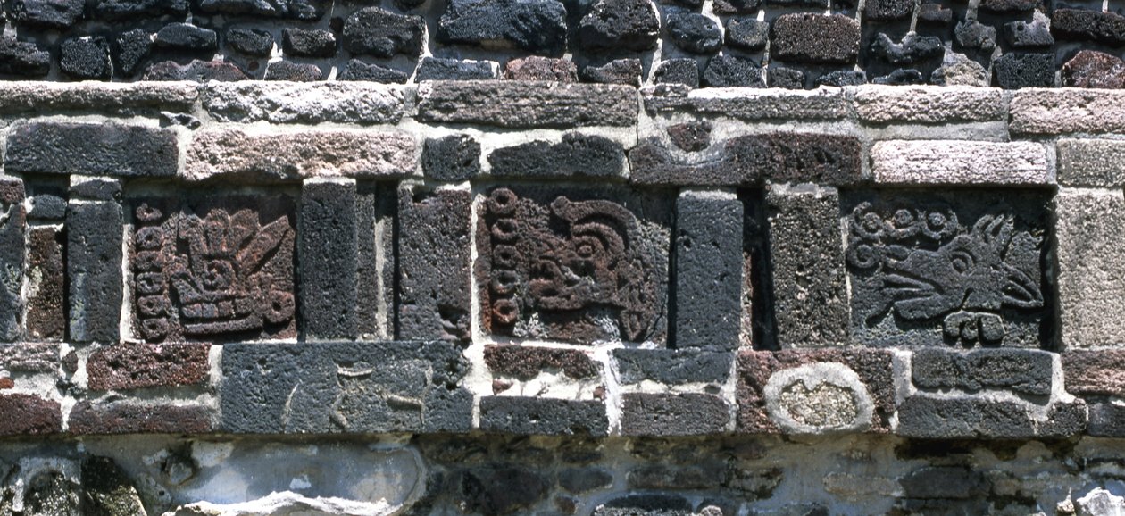 Azteekse glyphs die de nummers 6, 5, 4 tonen, Late Post Klassieke periode door Aztec
