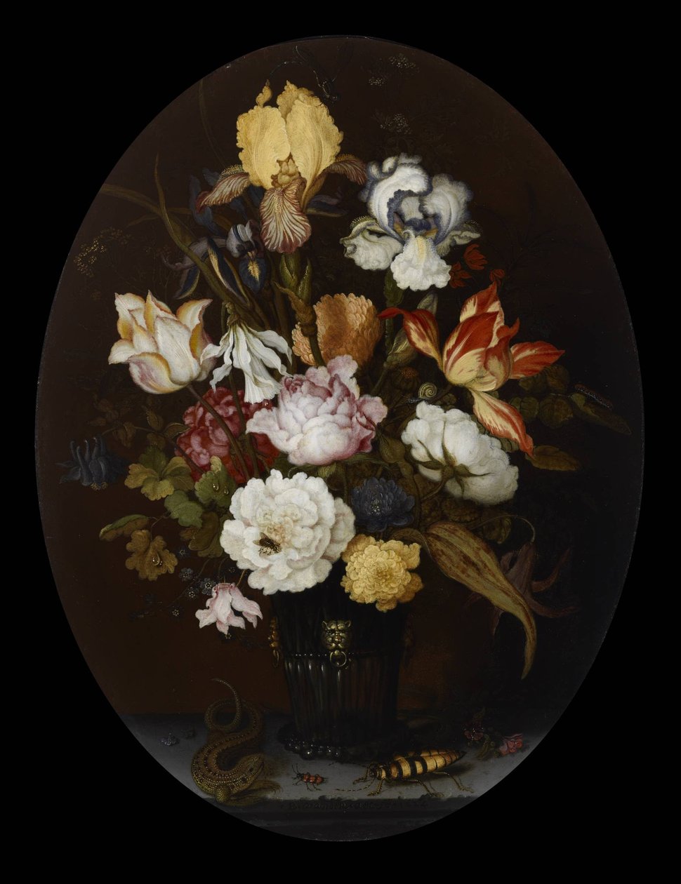 Stilleven van bloemen in een glazen vaas door Balthasar van der Ast