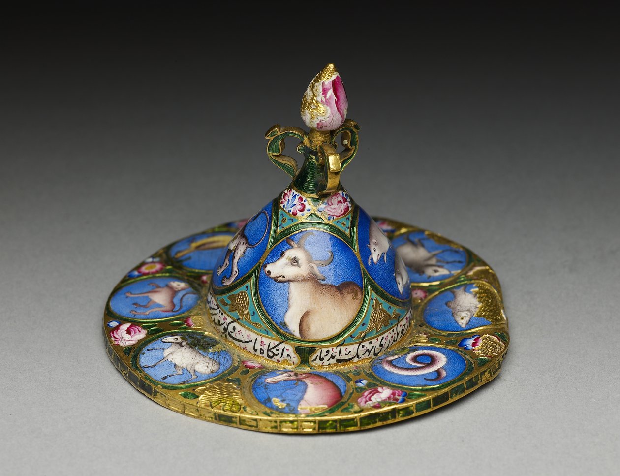 Dekselkom, schotel en lepel met astrologische decoratie, begin 19e eeuw door Baqir