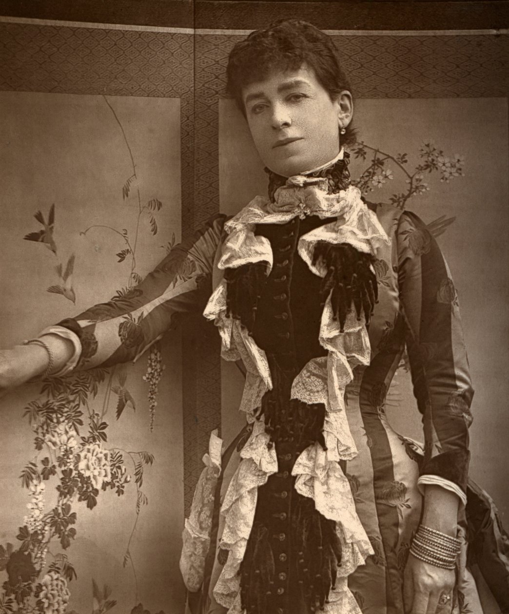 Britse actrice Lady Monckton in Jim the Penman door Barraud
