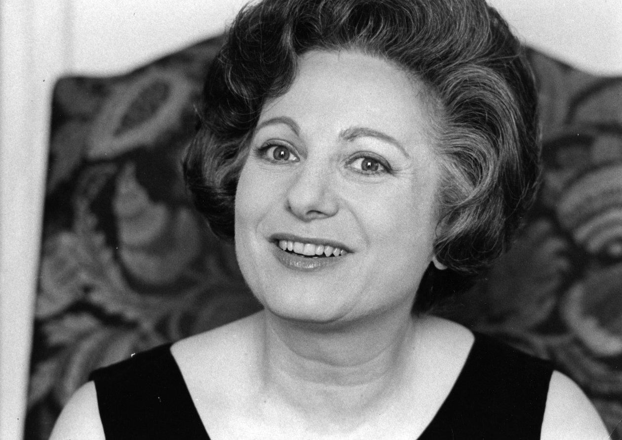 Huguette DREYFUS door Bernard Perrine