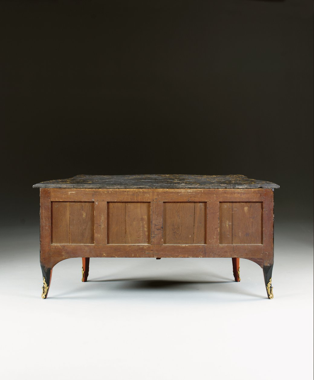 Louis XV commode, ca. 1740 door Bernard van Risamburgh
