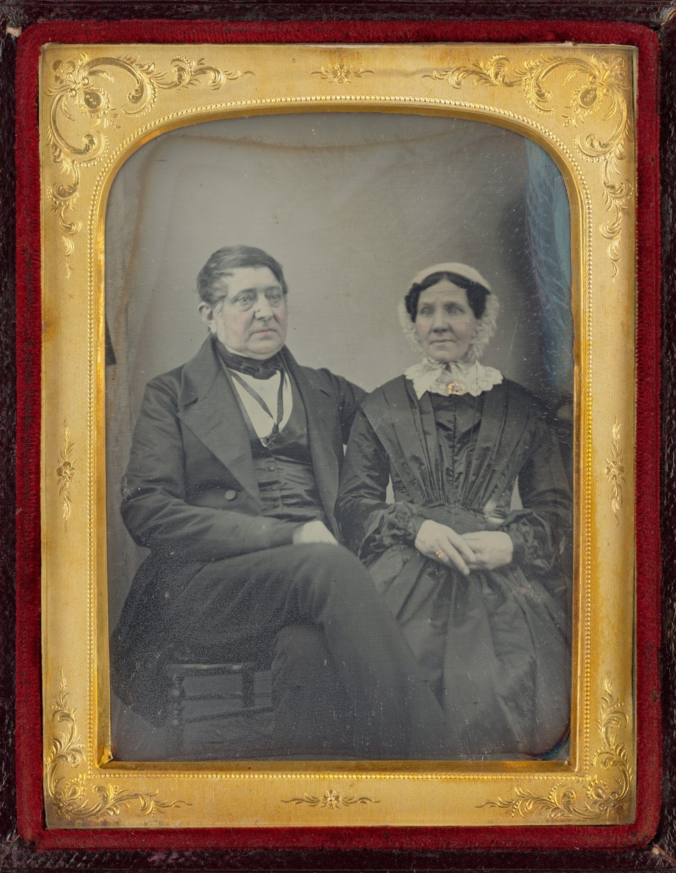 Portret van een man en een vrouw,c. 1850 (foto) door British Photographer