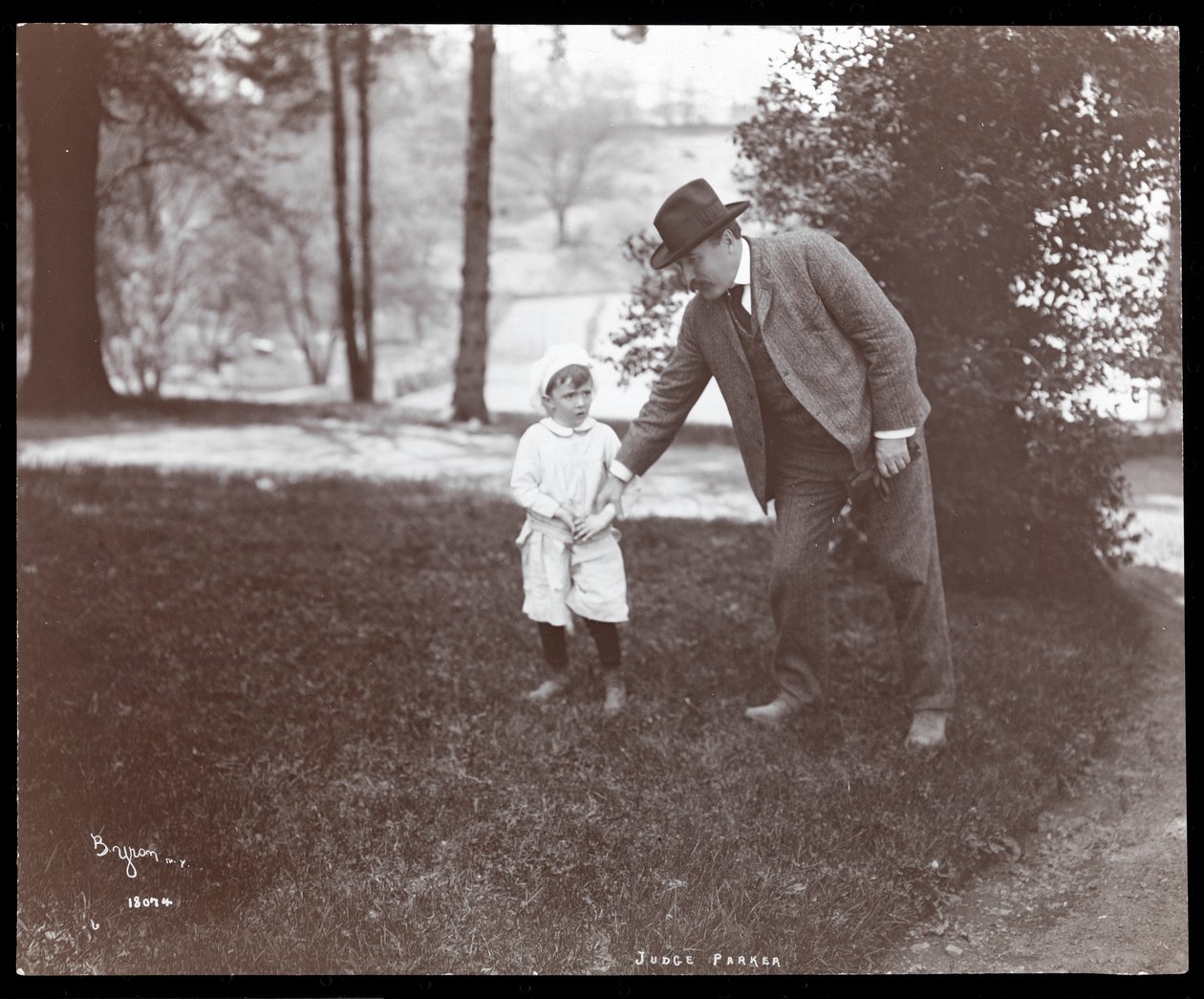 Rechter Parker, 1904 door Byron Company