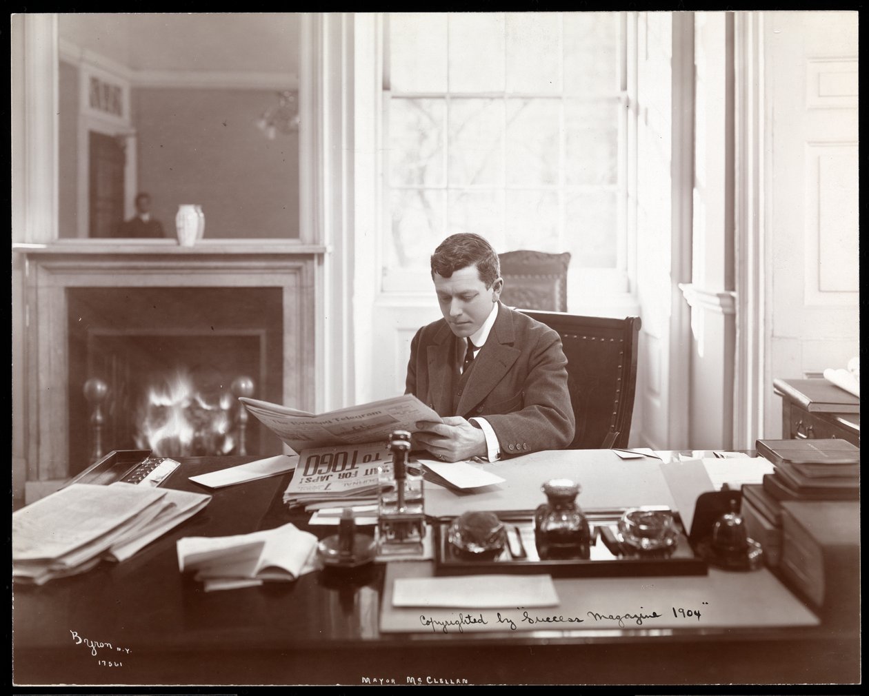Burgemeester McClellan, 1904 door Byron Company