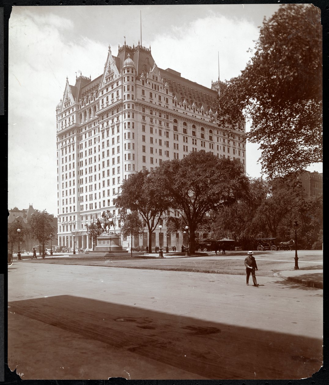 Het Plaza Hotel, 5th Avenue en 59th Street, New York, 1907 door Byron Company