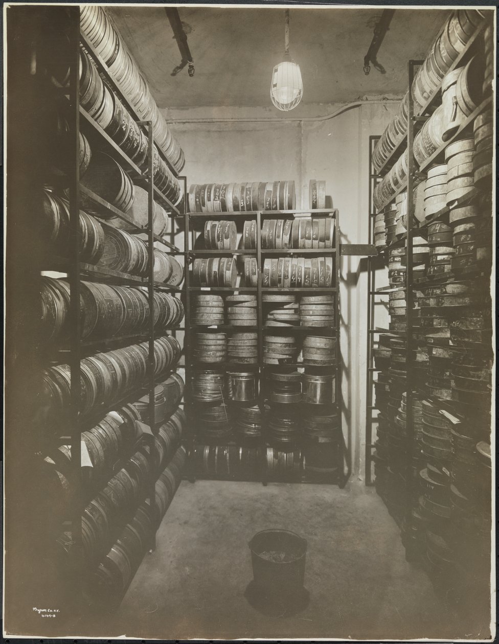 Mutual Film Co., 1600 Broadway, New York, 1918 door Byron Company