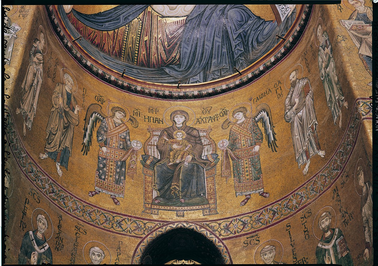Madonna en Kind op de Troon met Engelen en Apostelen, uit de centrale apsis (mozaïek) door Byzantine School