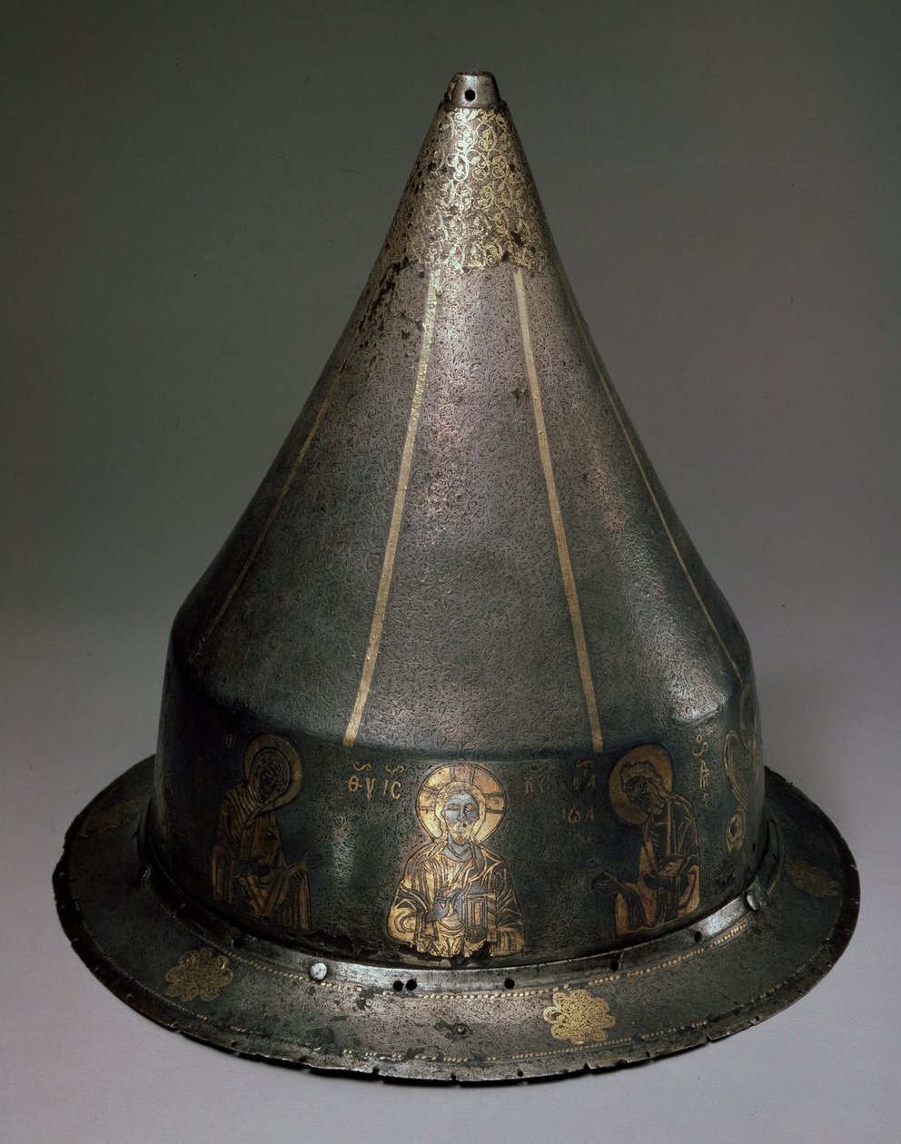 Stalen, gouden en zilveren helm met Deesis, Byzantijns, 13e eeuw door Byzantine Byzantine