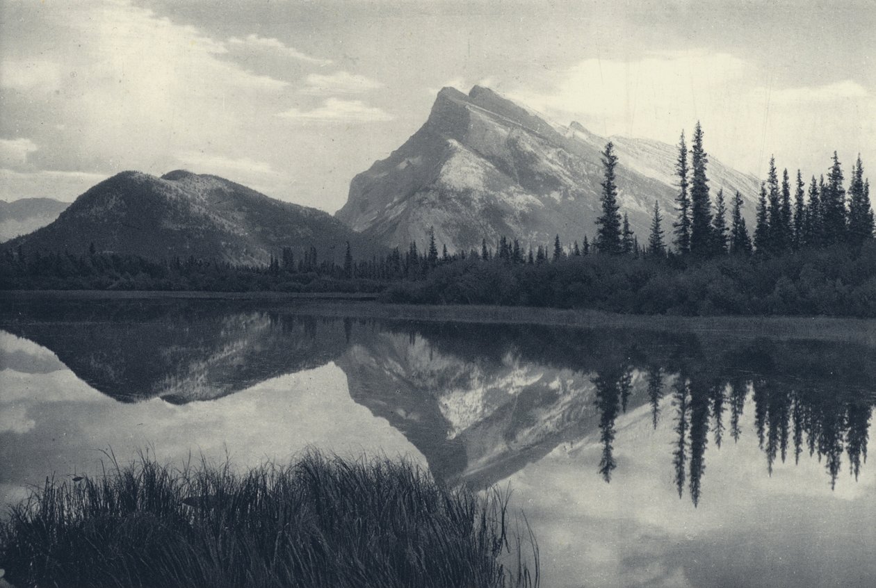 De Canadese Rockies: Mount Rundle, Banff en Vermillion Lakes (z/w foto) door Canadian Photographer
