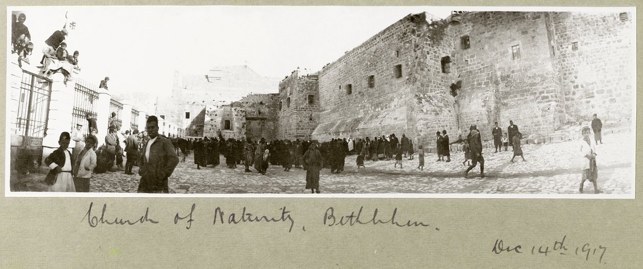 Kerk van de Geboorte, Bethlehem, 14 december 1917 door Capt. Arthur Rhodes