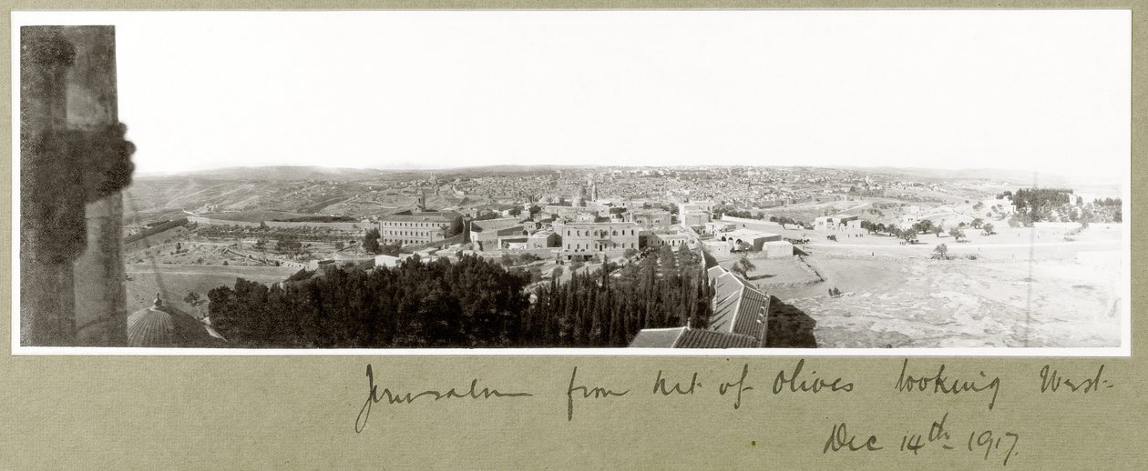 Jeruzalem vanaf de Olijfberg kijkend naar het westen, 14 december 1917 door Capt. Arthur Rhodes