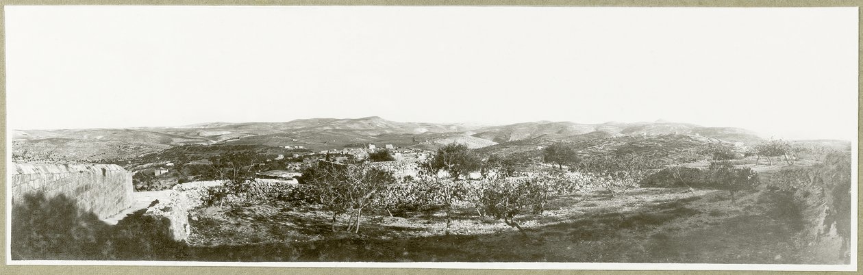 Bethlehem: uitzicht naar het zuiden met Herodium in de verte, 1917 door Capt. Arthur Rhodes