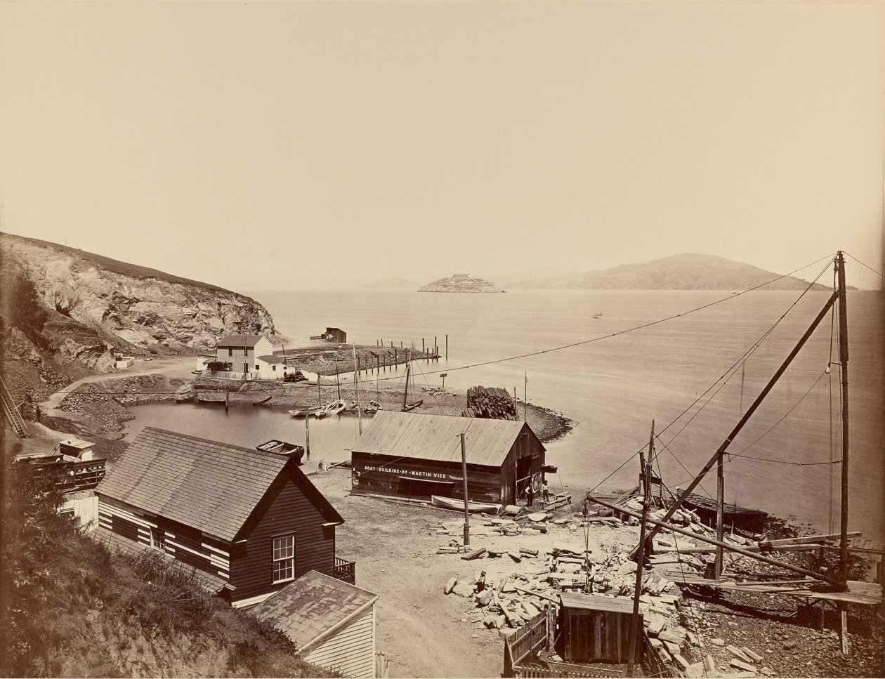 Alcatraz, vanaf North Point door Carleton Watkins