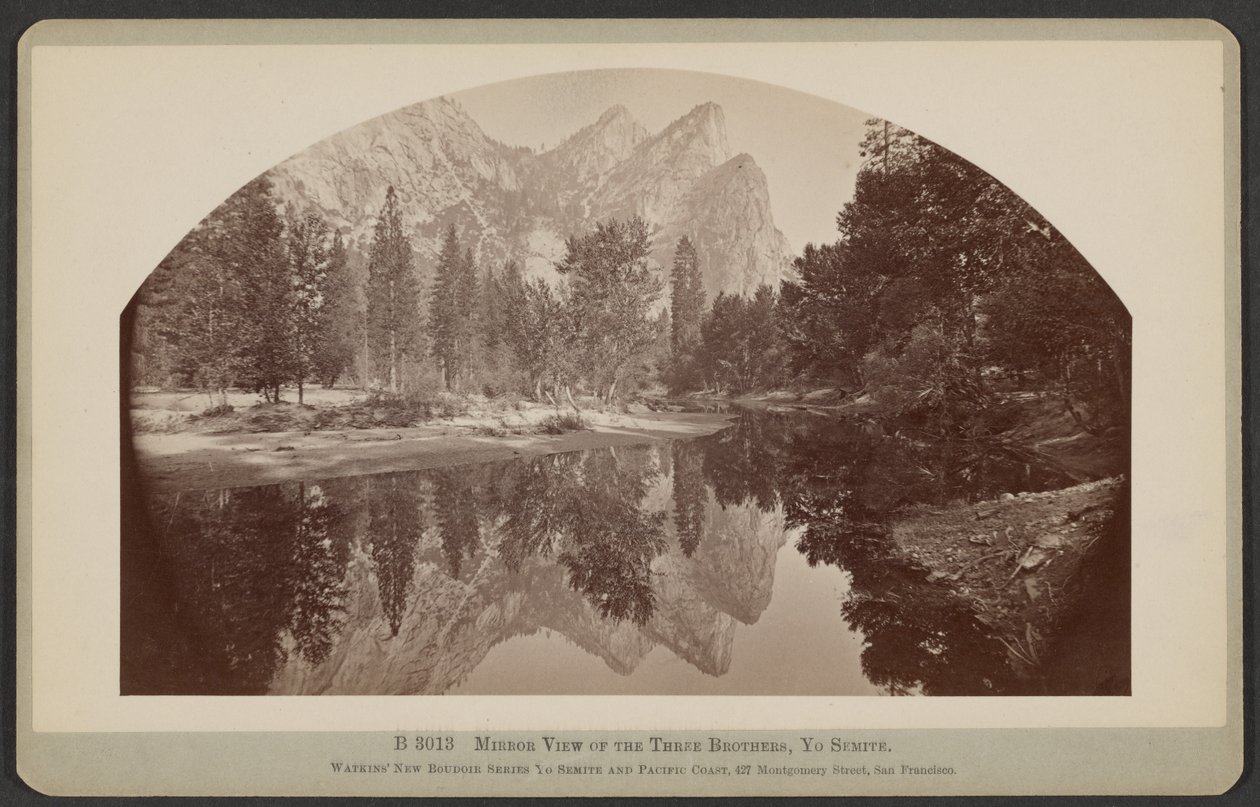 Spiegelbeeld van de drie broers, Yo Semite door Carleton Watkins