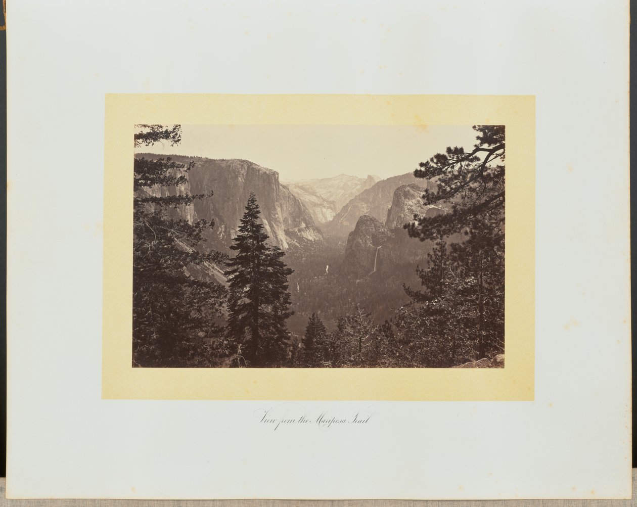 Uitzicht vanaf het Mariposa-pad door Carleton Watkins