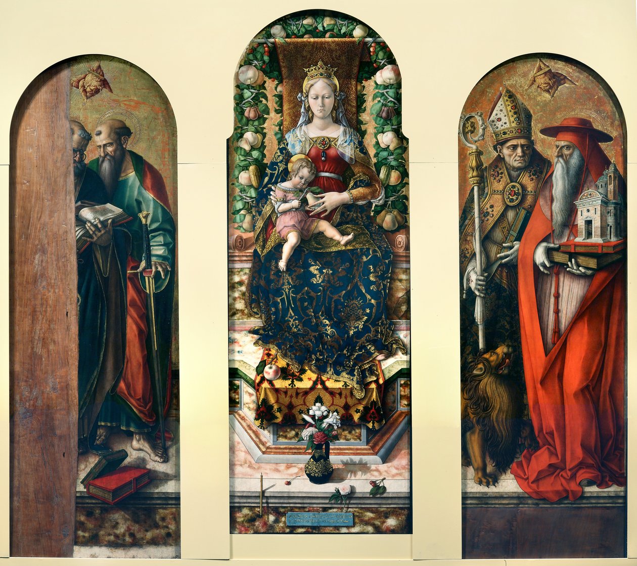 Madonna en Kind en Heiligen Petrus en Paulus, Ansovino en Jerome door Carlo Crivelli