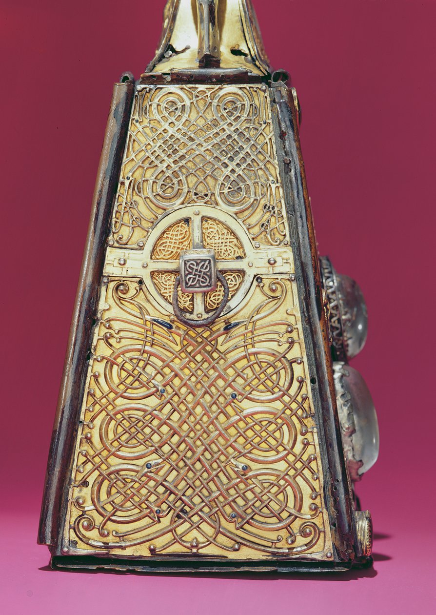 De zilveren kant van het heiligdom van de bel van St. Patrick, uit Armagh, Ierland, c.1100 door Celtic