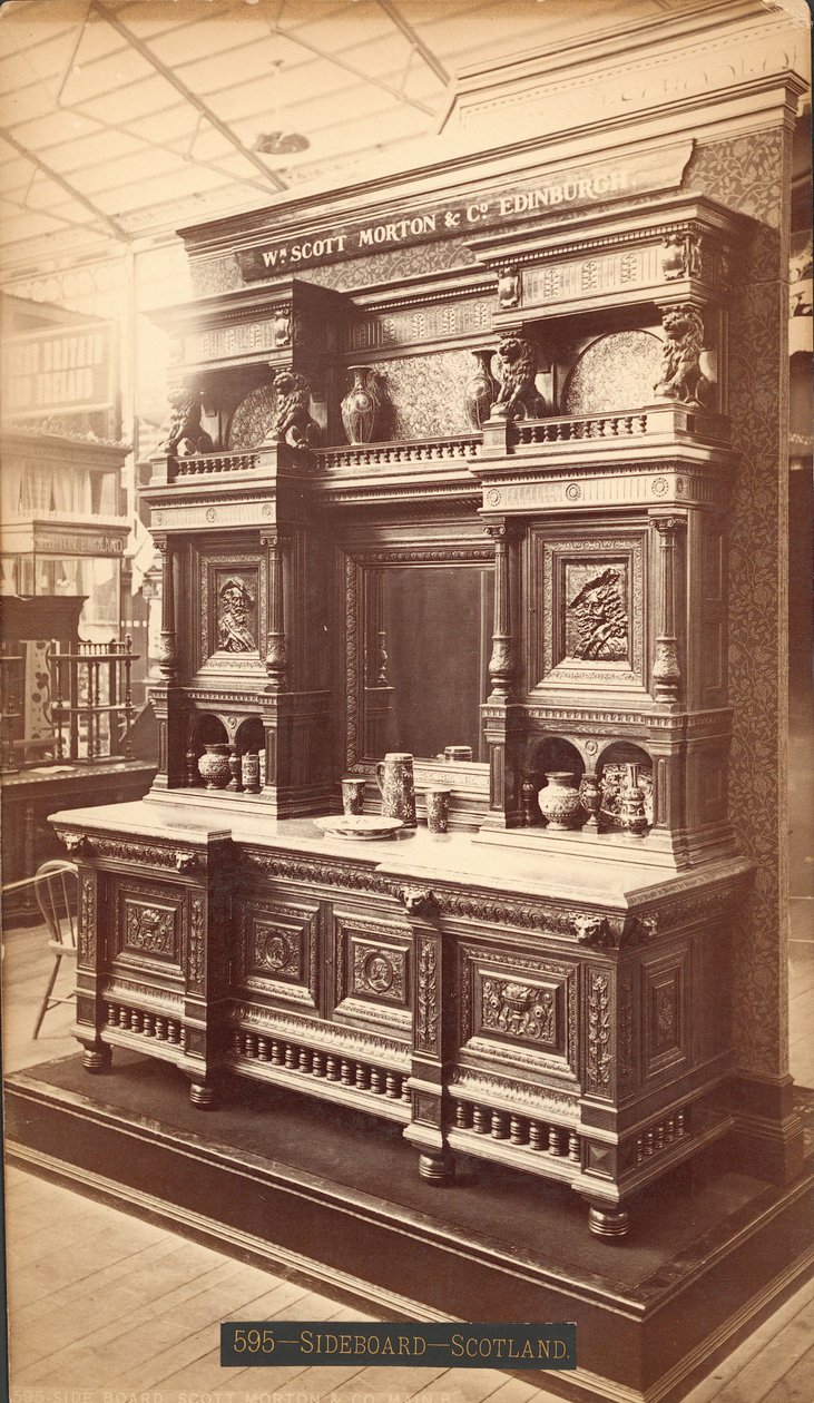 Dressoir, Scott Morton & Co, voor "Art and I." door Centennial Photographic Co.
