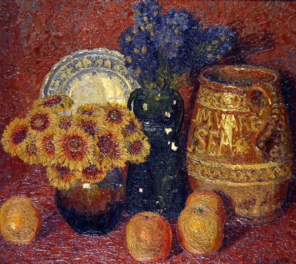 Stilleven: Bloemen, Aardewerk en Appels door Charles Ginner