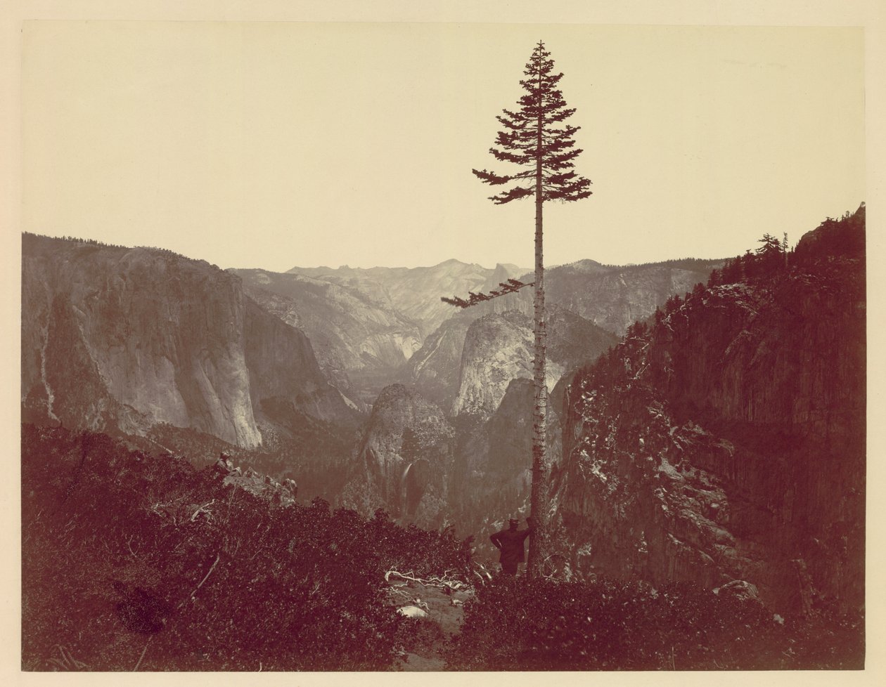 Yosemite Valley vanaf Mariposa Trail, ca. 1865 door Charles Leander Weed