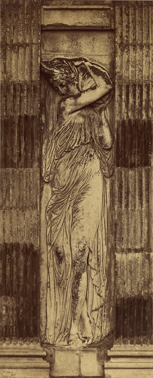 [Detail van de Nimfen door Jean Goujon] / [Nimf, Fontein van de Onschuldigen, Parijs]. door Charles Marville