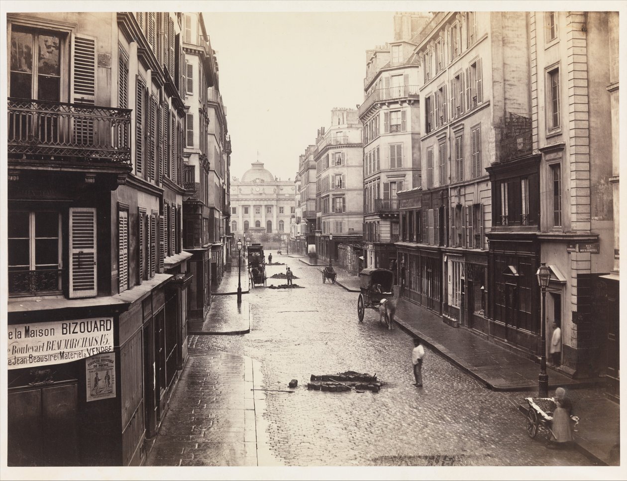 [Rue de Constantine] door Charles Marville