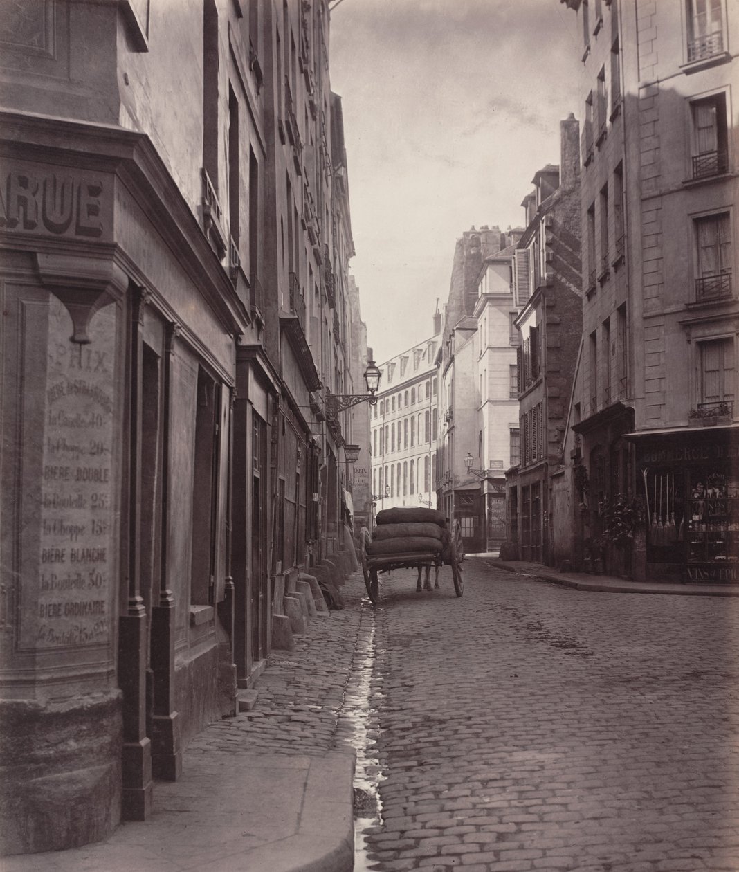 Rue de la Bûcherie, du cul de sac Saint-Ambroise vijfde arrondissement, 1866-1868 door Charles Marville