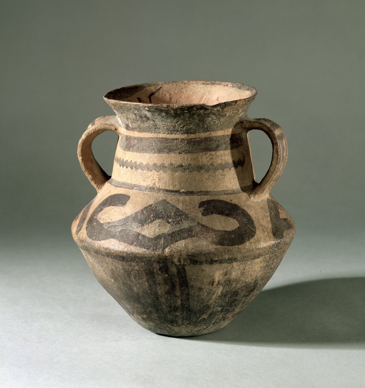 Pot, uit Gansu Provincie, ca. 1300-700 v.Chr. (klei) door Chinese School