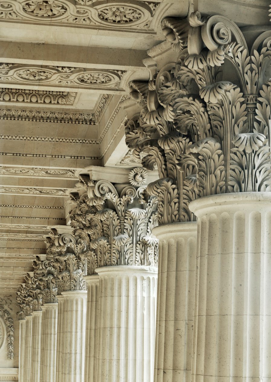 Colonnade door Claude Perrault, Korinthische kapitelen ... door Claude Perrault