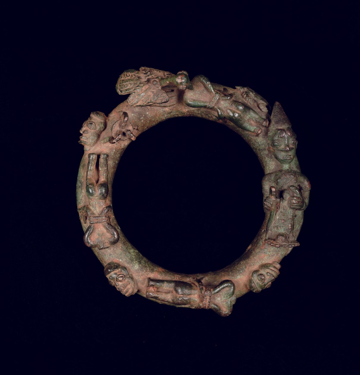 Ring die rituele offerande afbeeldt door Yoruba Culture