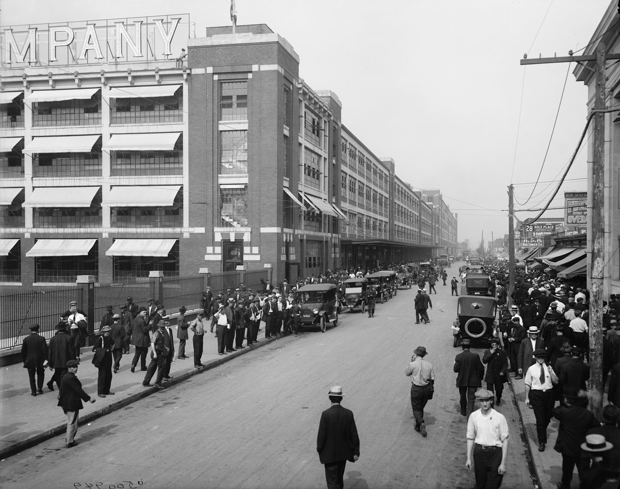 Vier uur ploeg, Ford Motor Company, Detroit door Detroit Publishing Co.