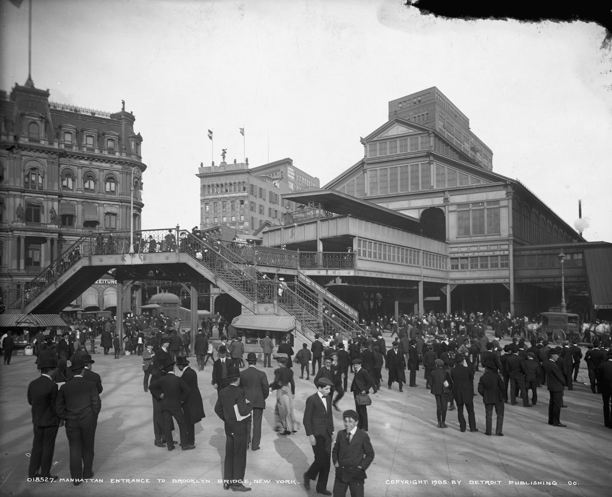 Manhattan ingang van de Brooklyn Bridge, New York, ca. 1905 door Detroit Publishing Co.