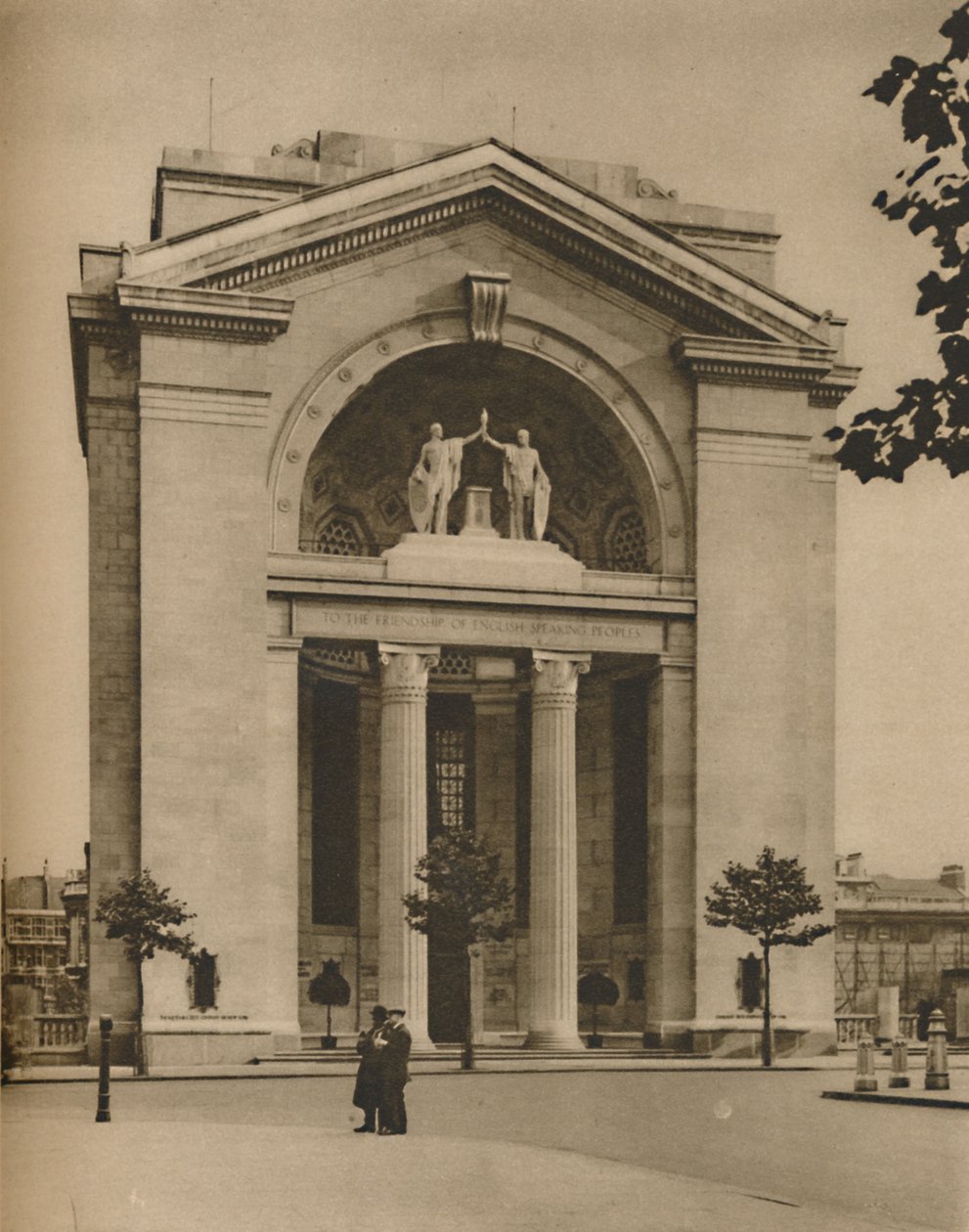 Bush House, Een Amerikaanse Aanvulling op het Naoorlogse Londen door Donald McLeish