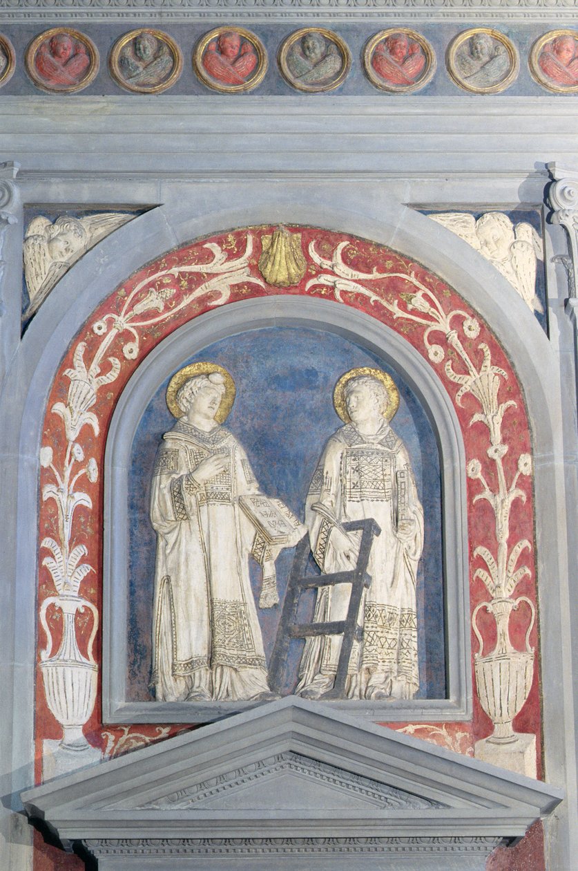 Sint Laurentius en Sint Stefanus, laag reliëf sculptuur boven de noorddeur, ca. 1440 door Donatello