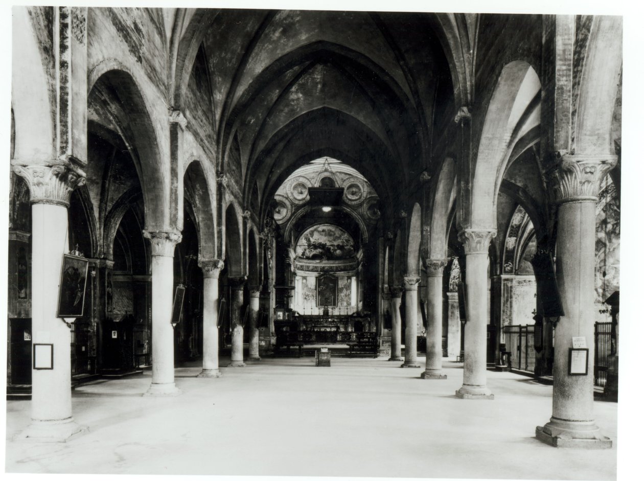 Interieur van de kerk door Donato Bramante