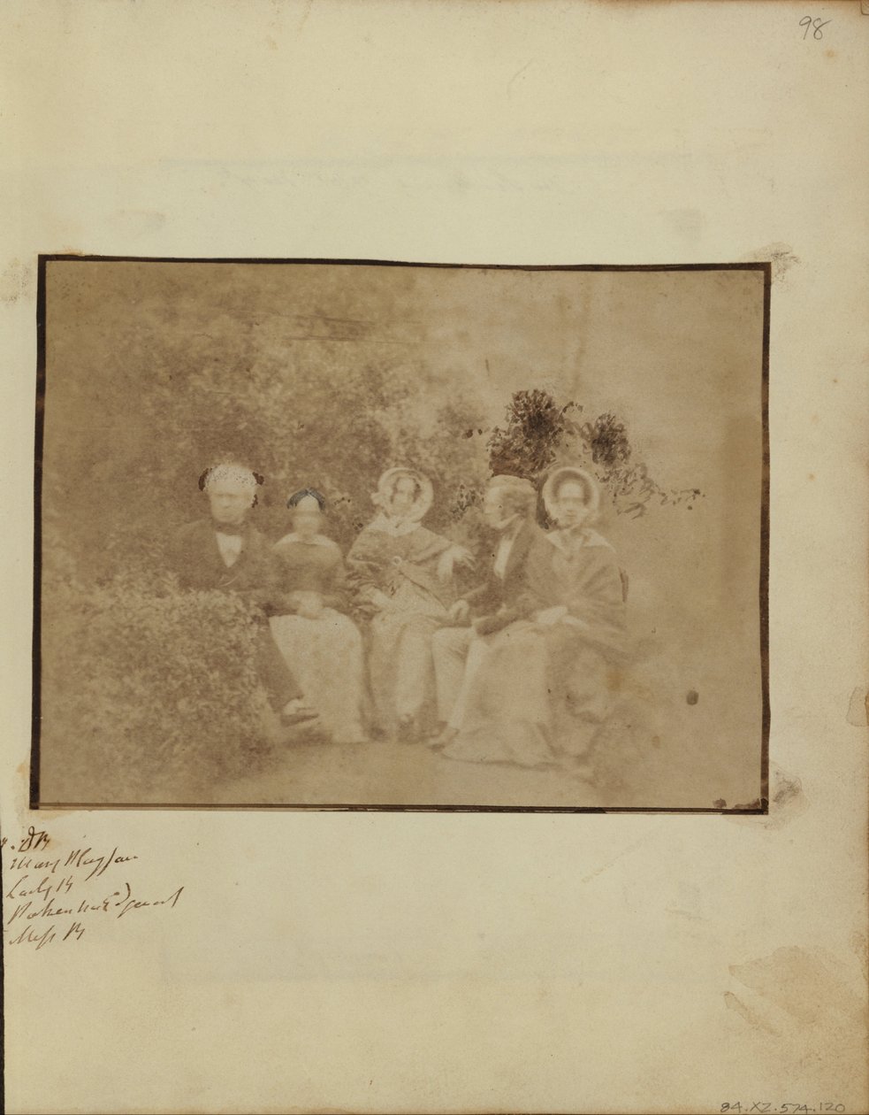 Sir David Brewster met Miss Mary Playfair, Lady Brewster, Mr. Pakenham Edgeworth, en Miss Brewster door Dr. John Adamson