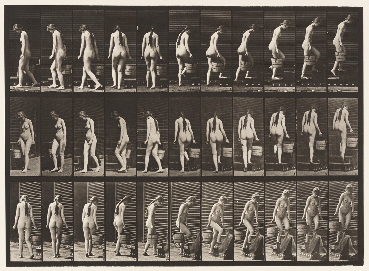 Omdraaien en trap oplopen, emmer water in rechterhand door Eadweard Muybridge