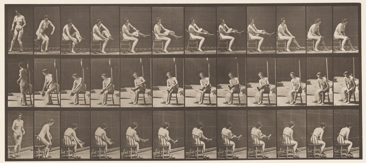 Plaat 418. Toilet, zittend en kousen aantrekken door Eadweard Muybridge