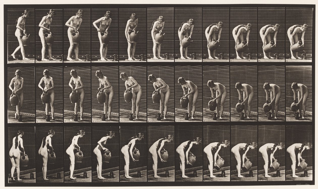 Plaat 446. Kruik op de grond vullen met water uit waterkruik door Eadweard Muybridge