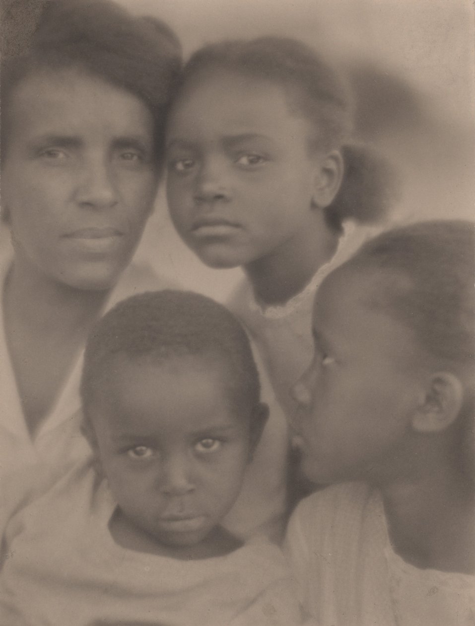 Portret van een familie door Edith R. Wilson