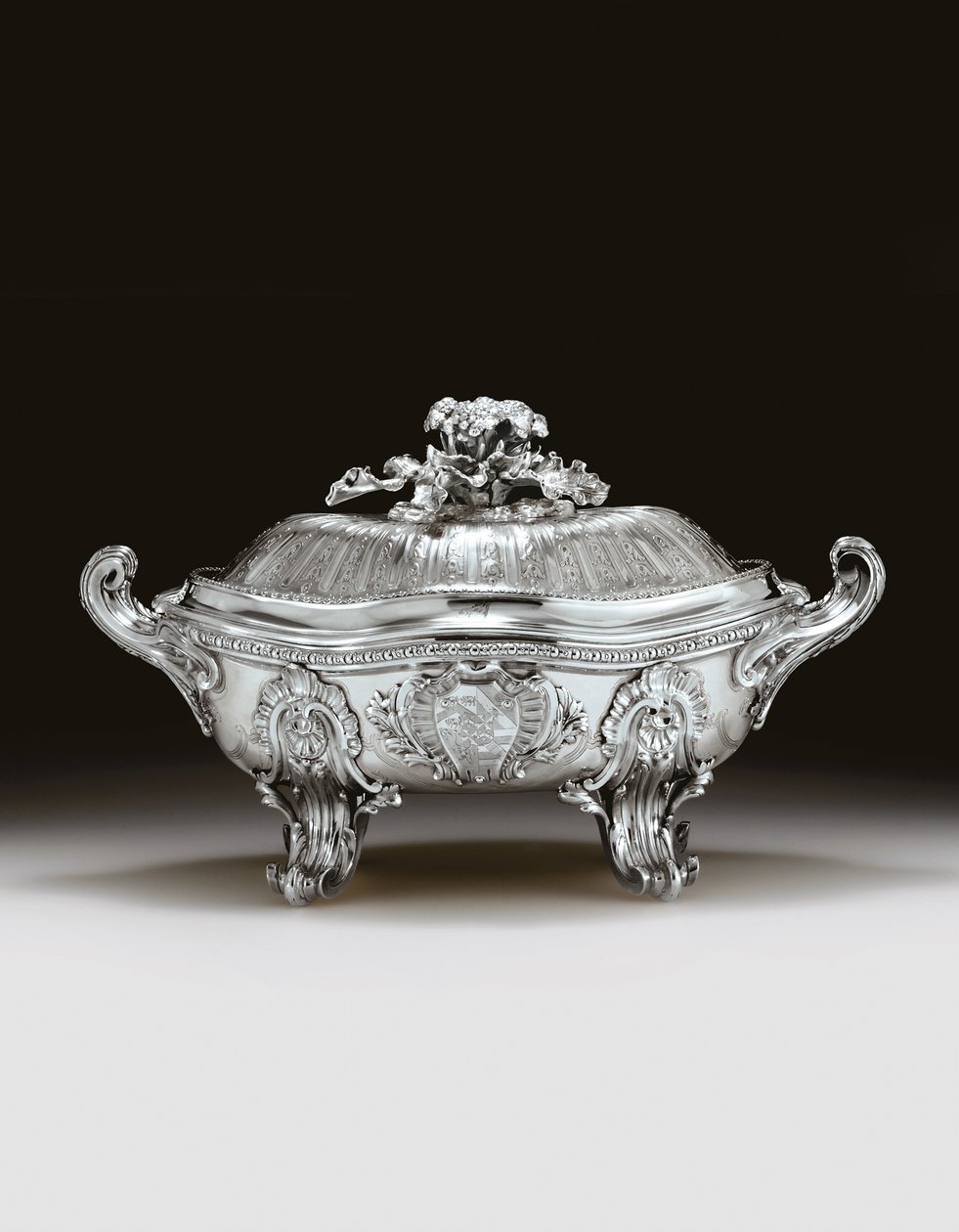 Louis XV terrine, deksel en voering door Edme Pierre Balzac