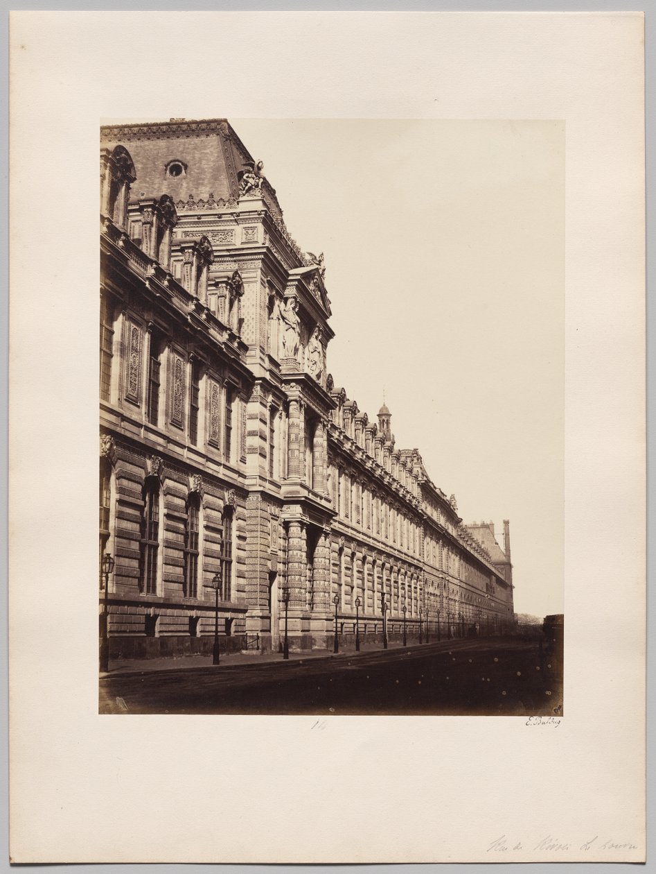 Louvre, façade aan de rue de Rivoli, Parijs door Édouard Baldus