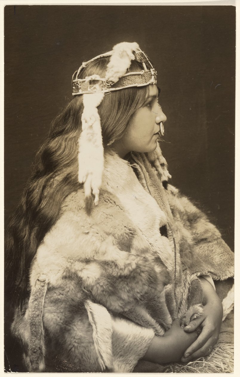 [Naida, de trotse prinses] door Edward S. Curtis