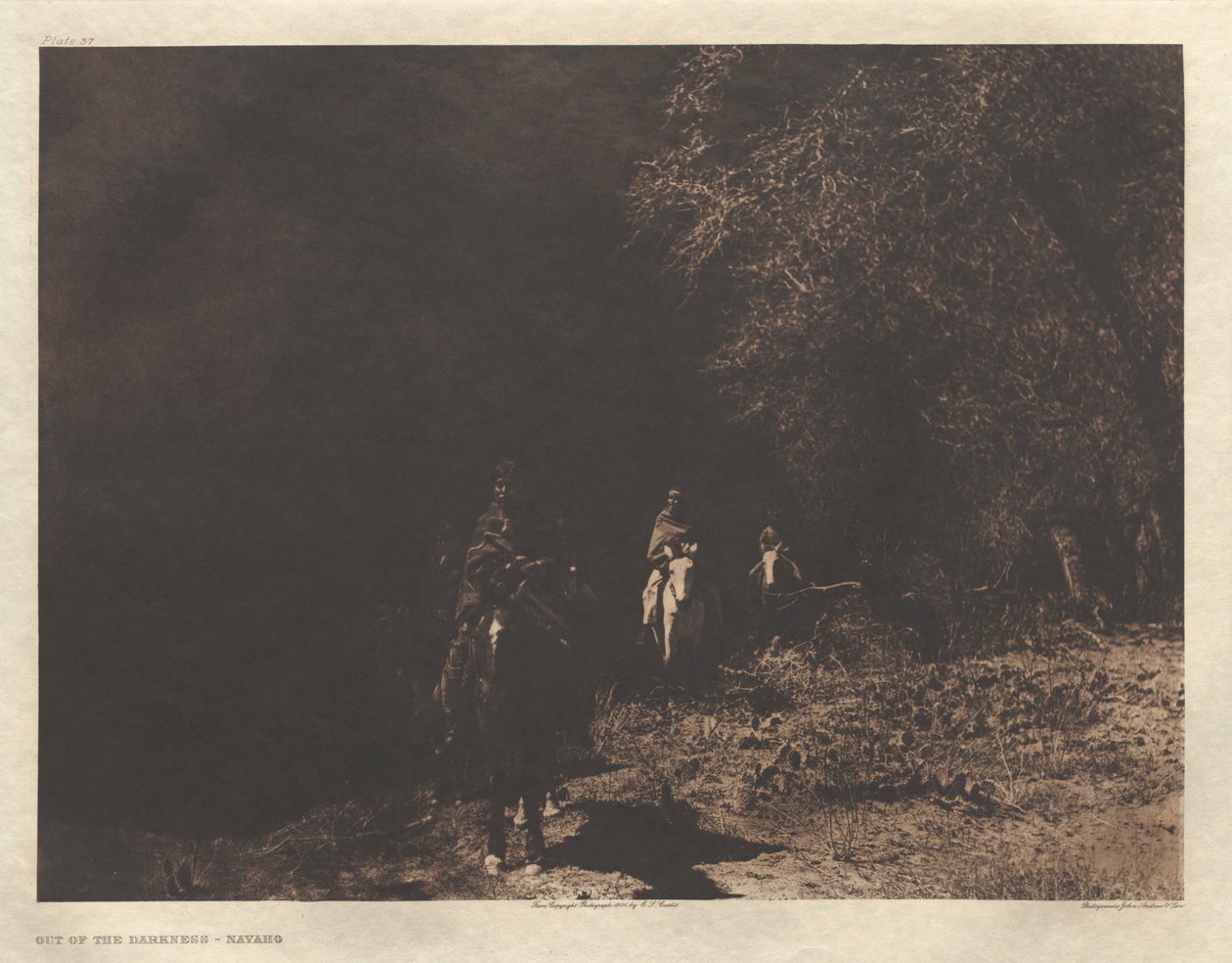 Portfolio I, Plaat 37: Uit de duisternis-Navaho door Edward S. Curtis